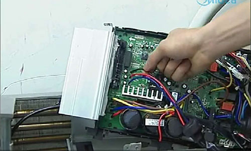 七星关美的空调电话是多少